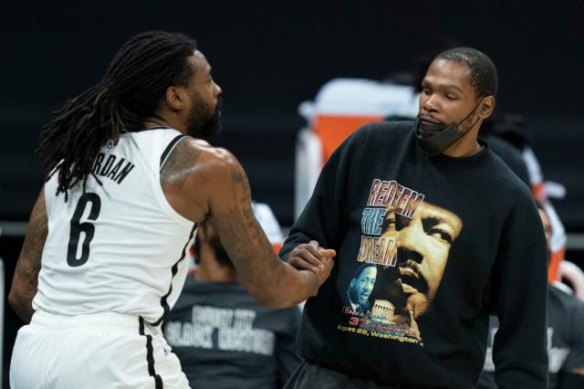 1630552217110045042.jpg USATSI_15580210.jpg